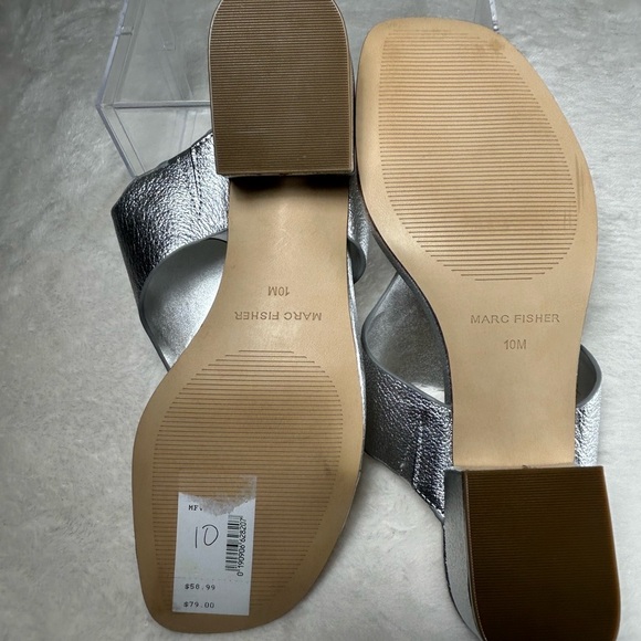 Marc Fisher Silver Textured Leather Block Heel Sandals Size 10 - Picture 9 of 12